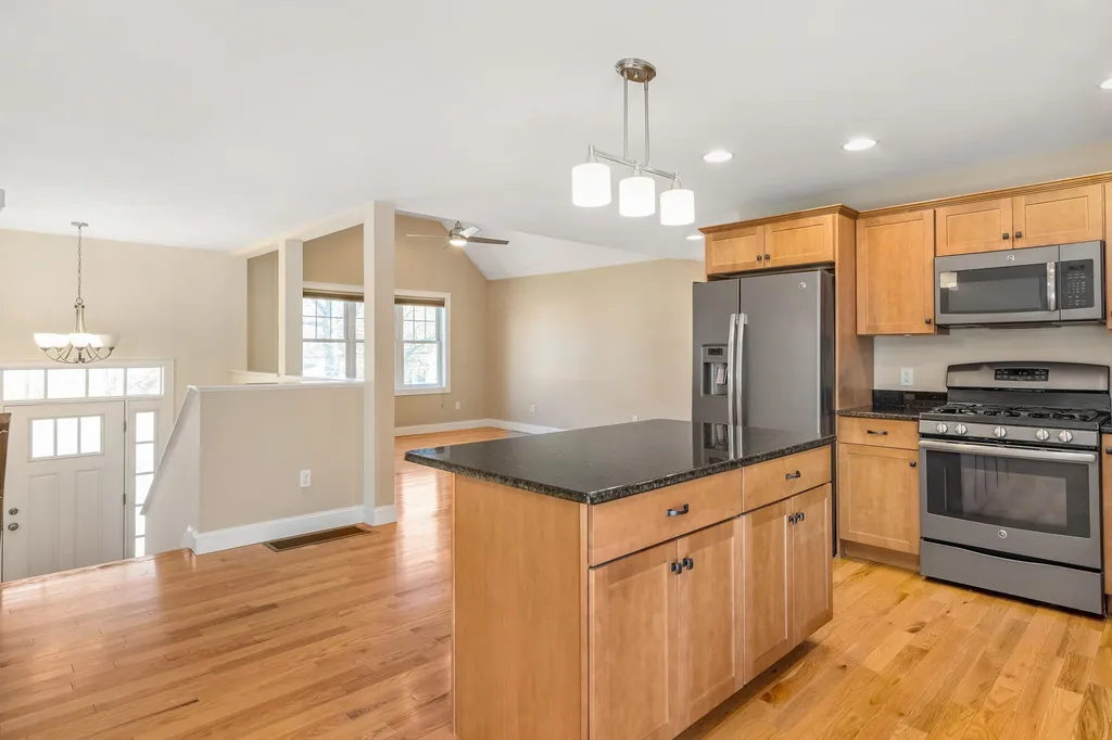 7a Crawford Avenue Exeter NH 03833