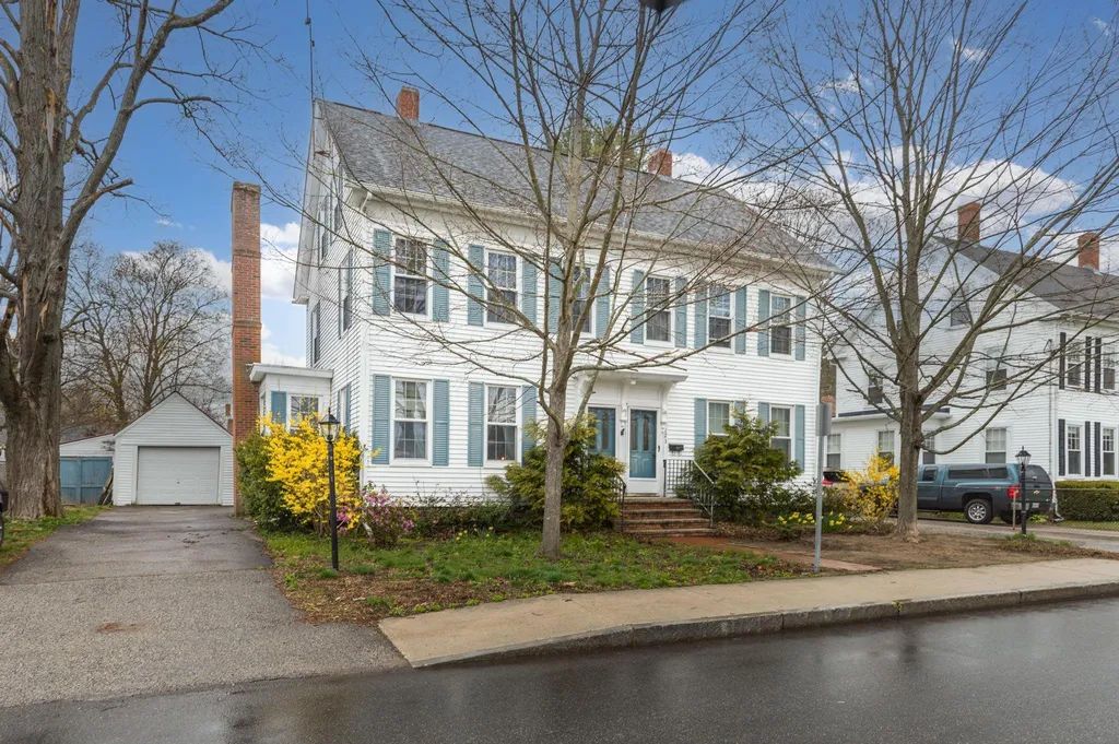 121-123 Norton Street South Berwick ME 03908-1119