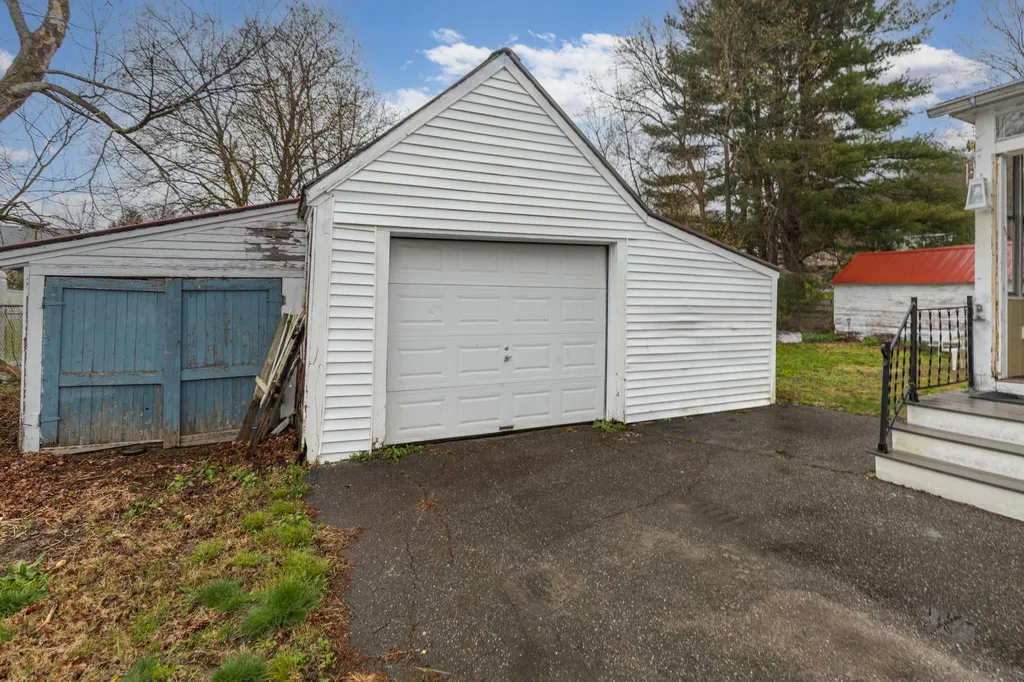 121-123 Norton Street South Berwick ME 03908-1119