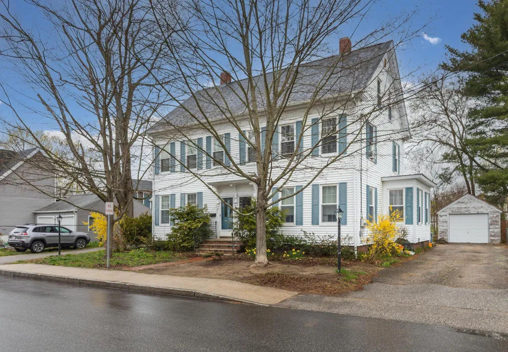 121-123 Norton Street South Berwick ME 03908-1119