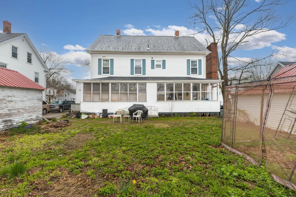 121-123 Norton Street South Berwick ME 03908-1119