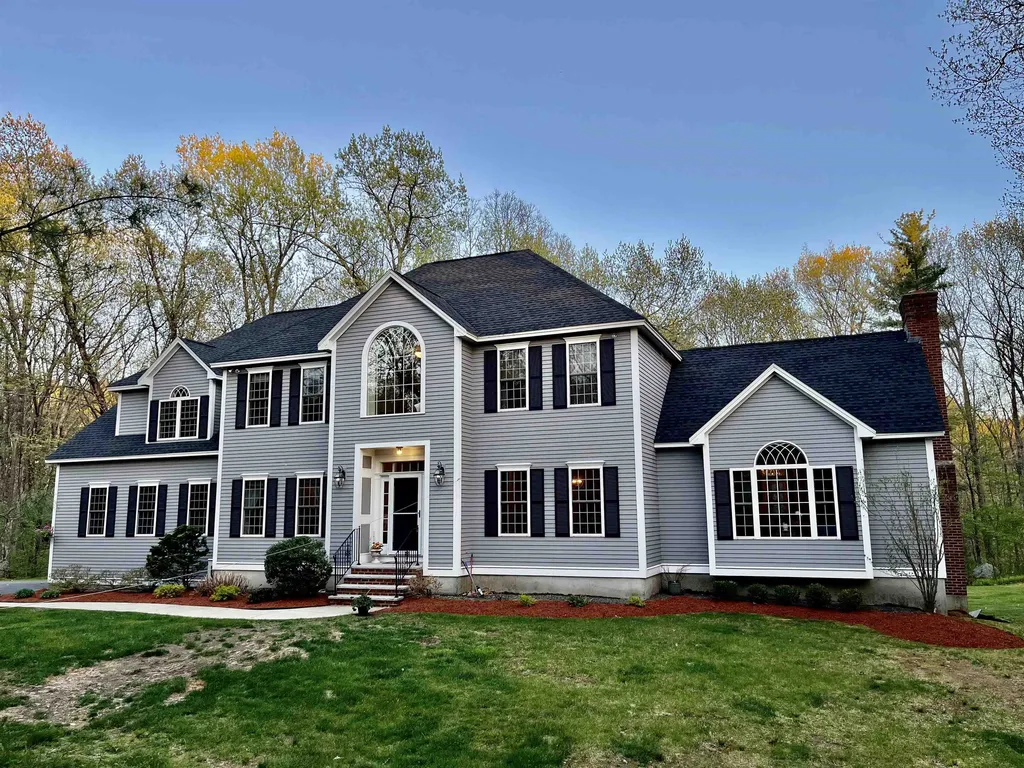9 Glenwood Road Windham NH 03087-1161