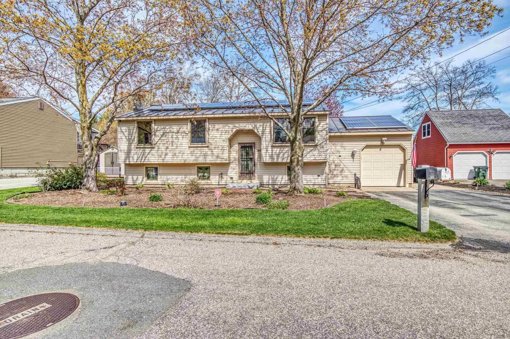 65 Dawson Avenue Manchester NH 03104