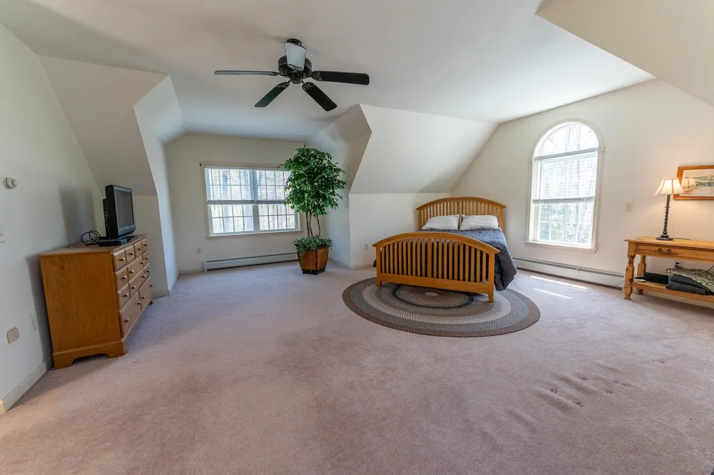 30 Calef Drive Alton NH 03809