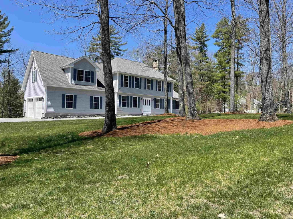 30 Calef Drive Alton NH 03809