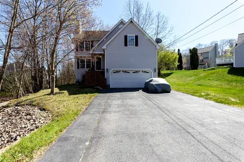 913 Wellington Hill Road Manchester NH 03104