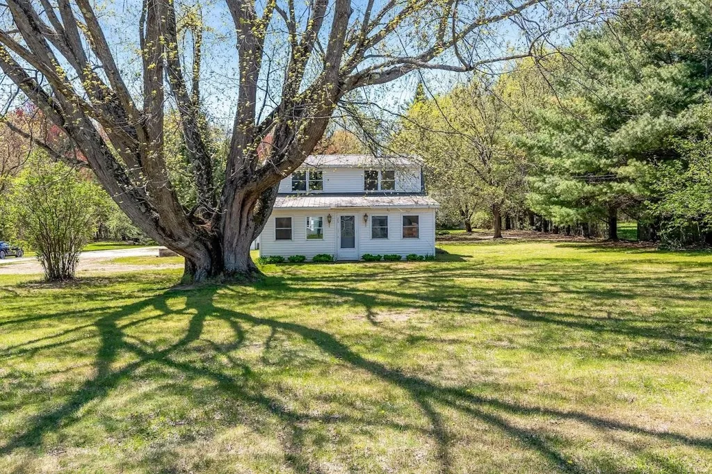 209 Mcmullen Road Milton VT 05468