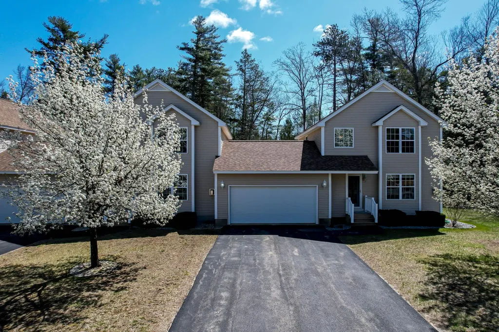 44 Cheney Lane Danville NH 03819