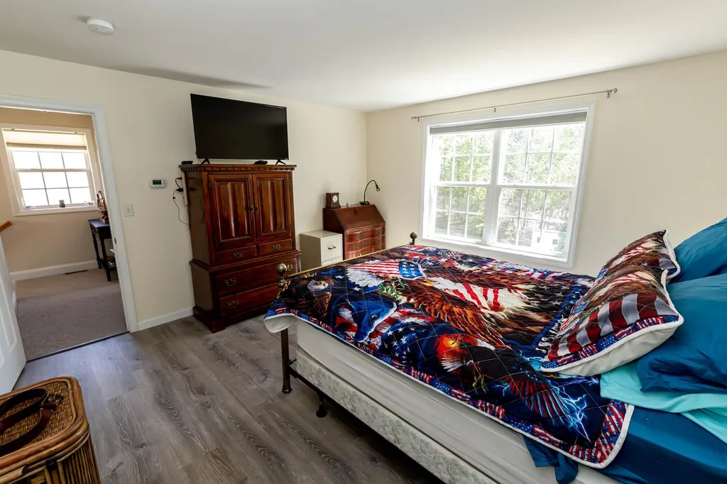 44 Cheney Lane Danville NH 03819