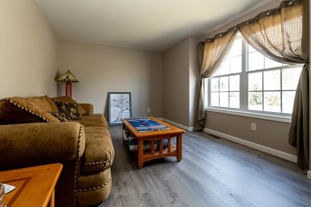 44 Cheney Lane Danville NH 03819