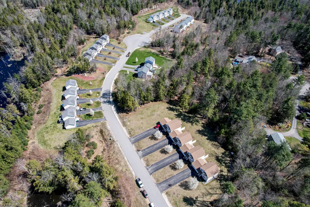 44 Cheney Lane Danville NH 03819