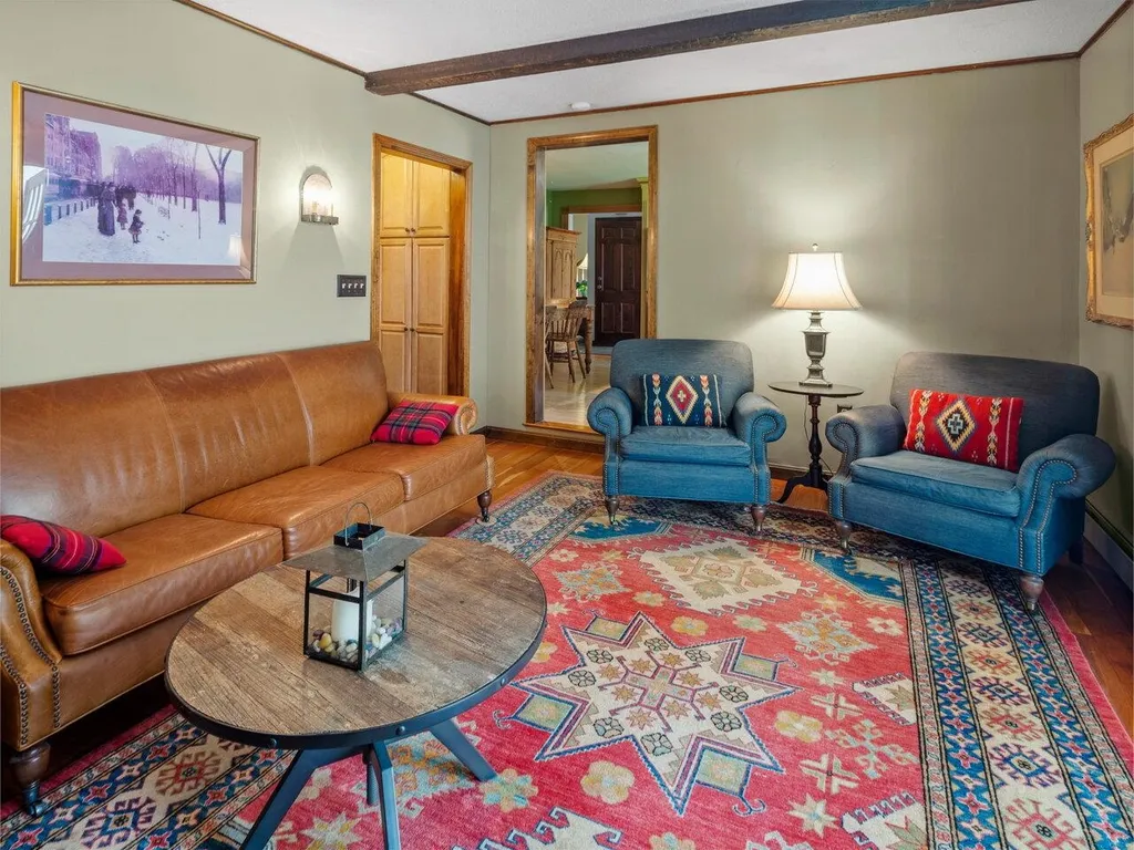 498 Governors Lane Shelburne VT 05482