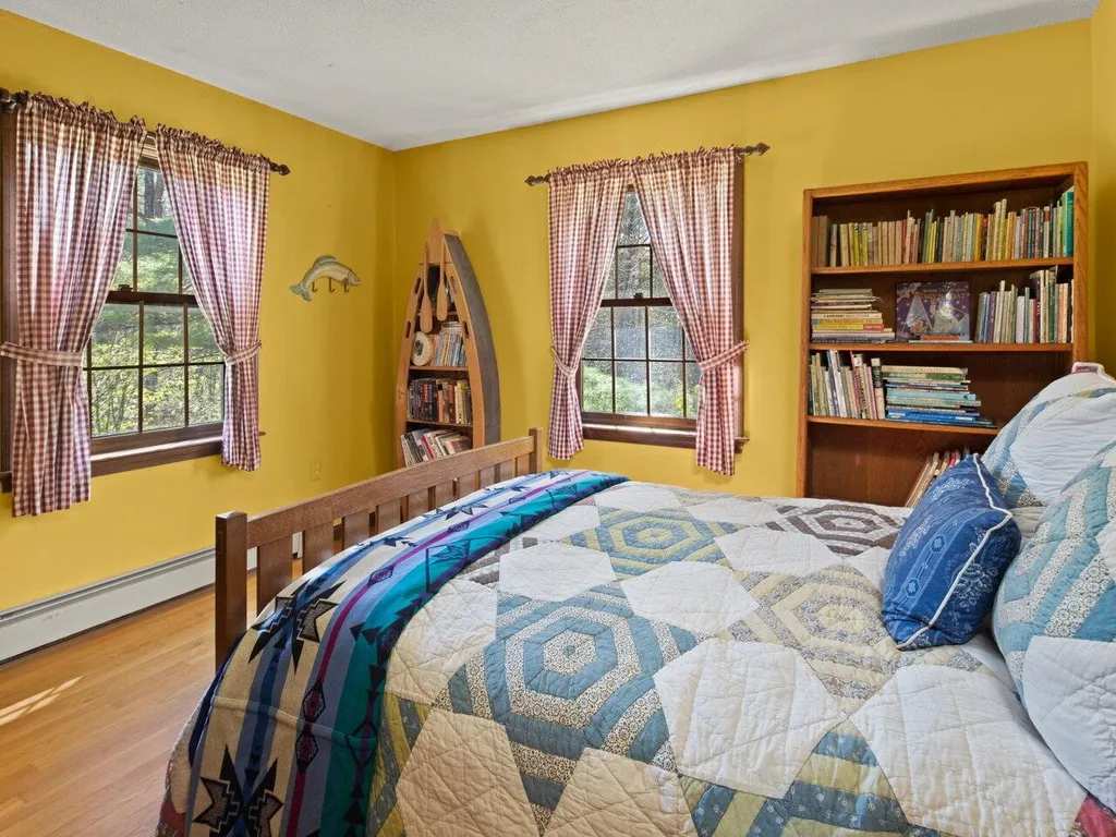 498 Governors Lane Shelburne VT 05482