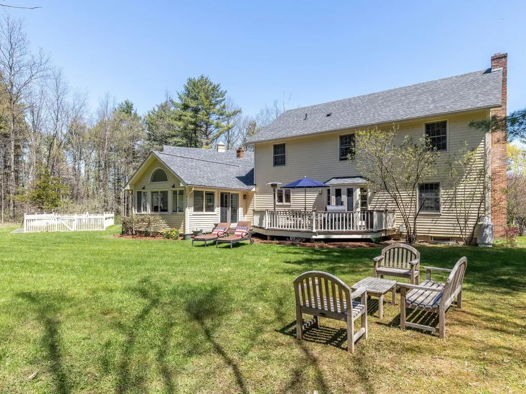 498 Governors Lane Shelburne VT 05482