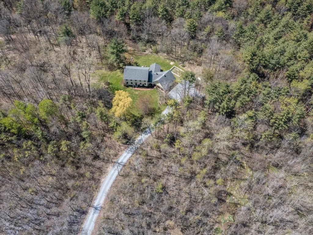 498 Governors Lane Shelburne VT 05482