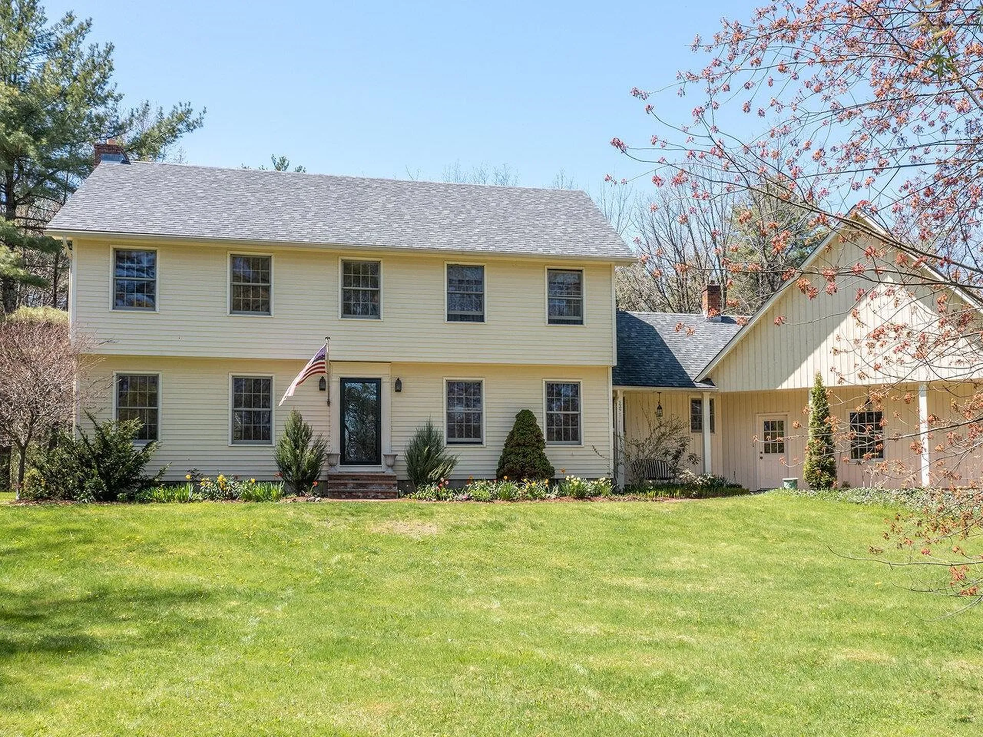 498 Governors Lane Shelburne VT 05482