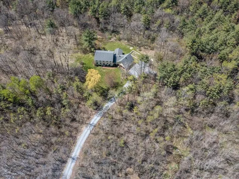 498 Governors Lane Shelburne VT 05482