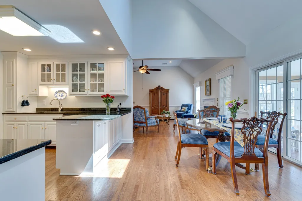 12 Homestead Lane Brentwood NH 03833