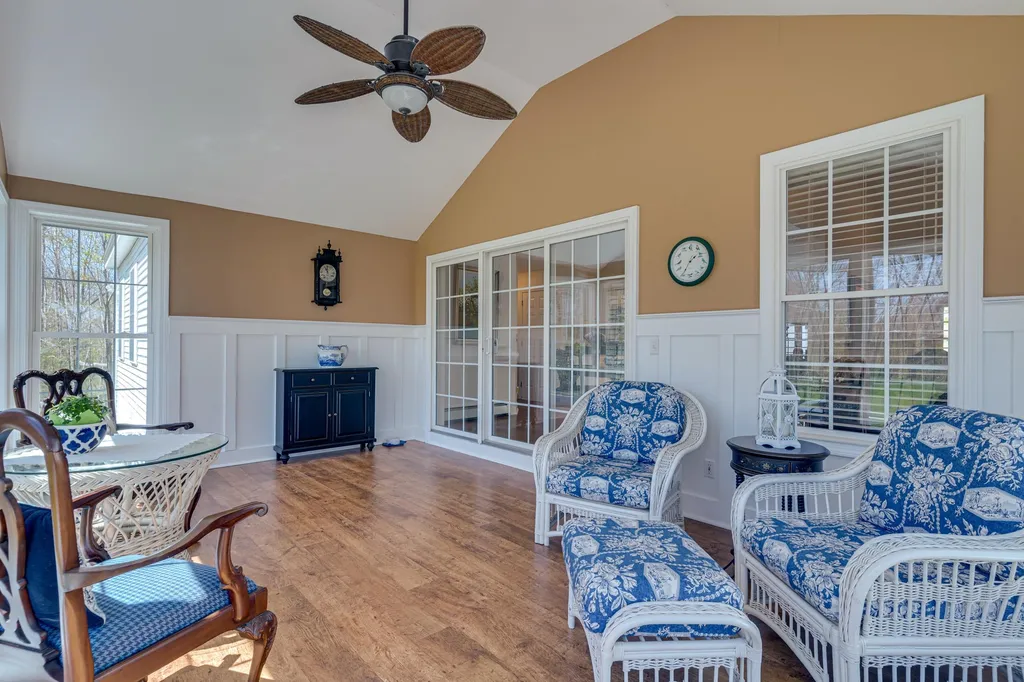 12 Homestead Lane Brentwood NH 03833