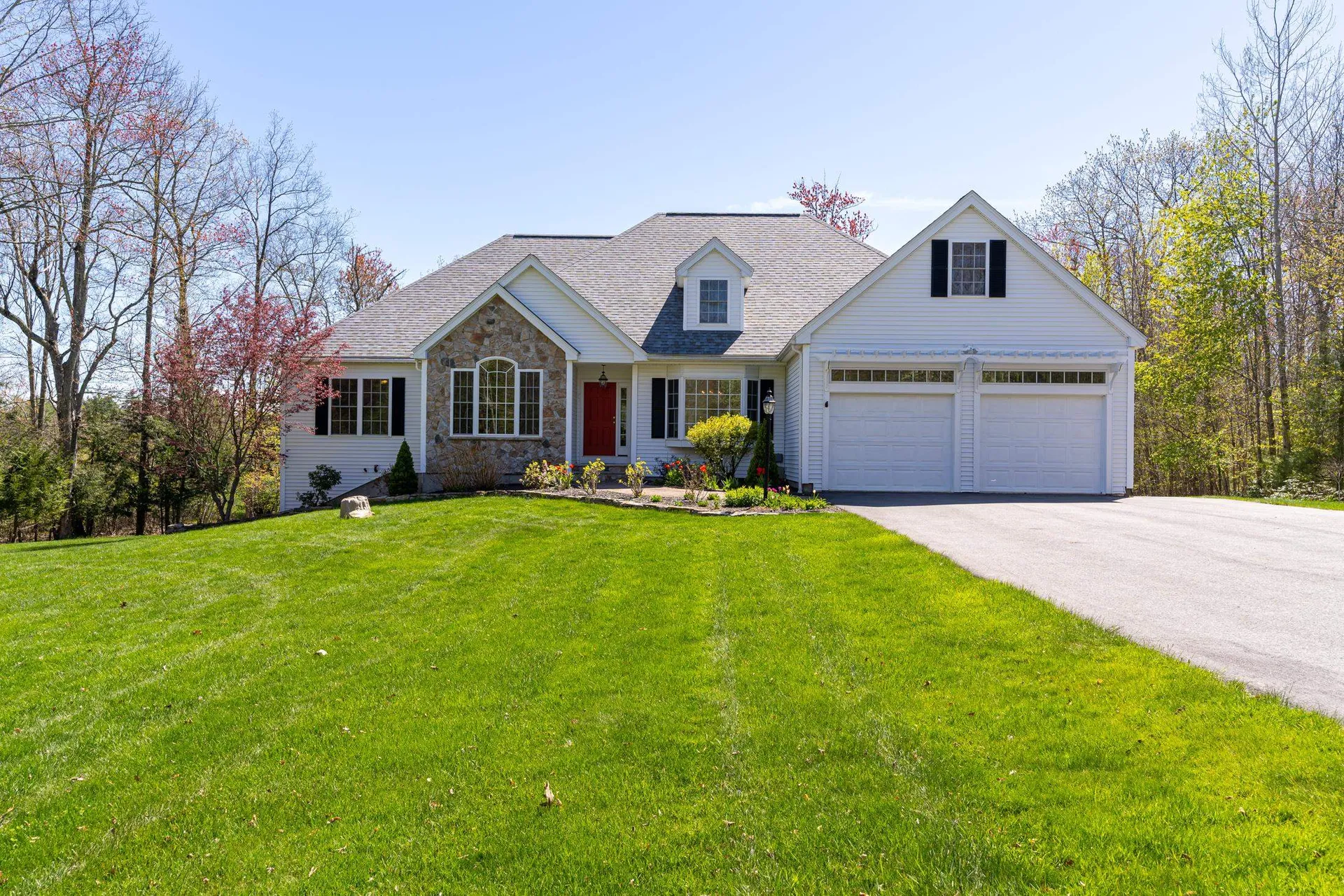 12 Homestead Lane Brentwood NH 03833