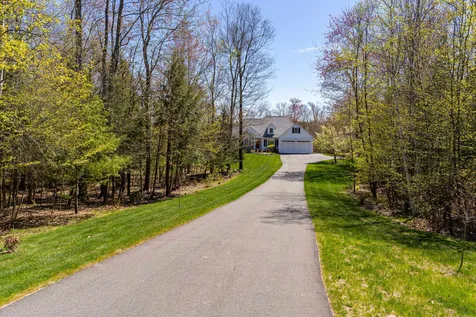 12 Homestead Lane Brentwood NH 03833