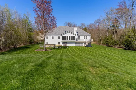 12 Homestead Lane Brentwood NH 03833
