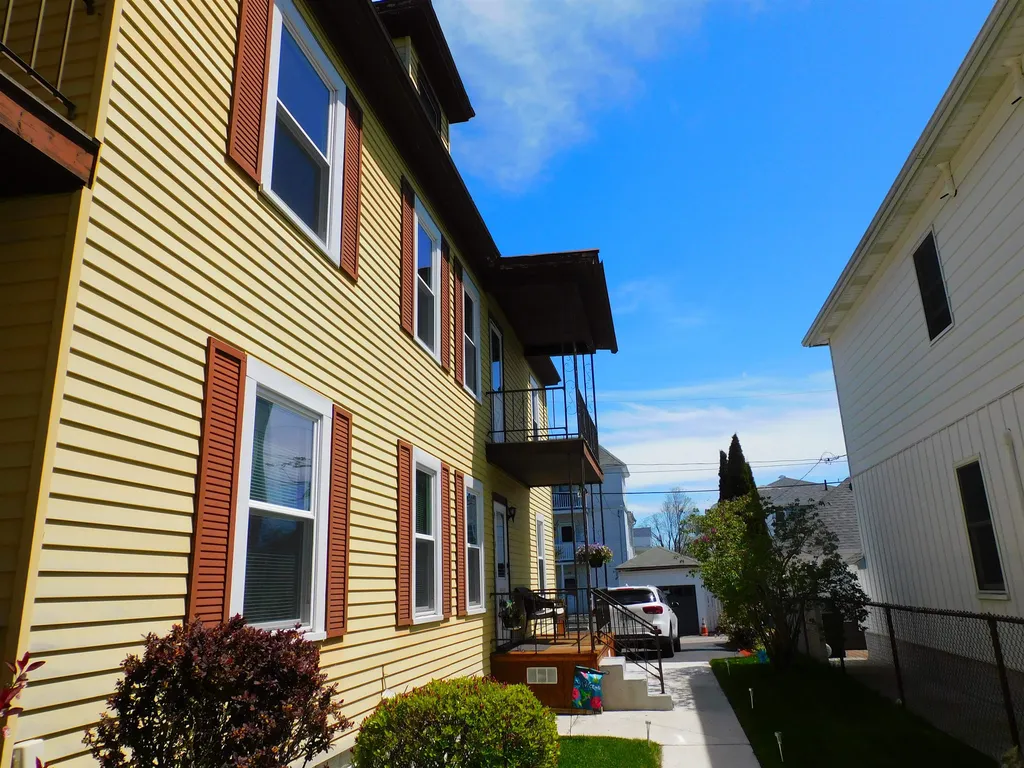 167 Reed Street Manchester NH 03102