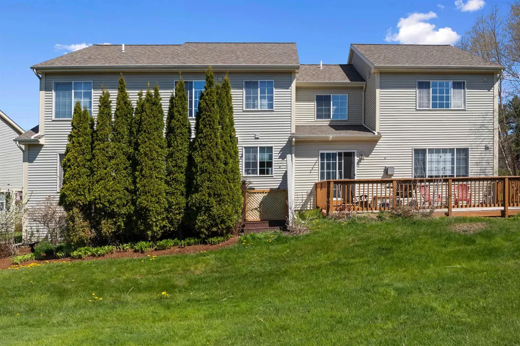 19 Cardinal Lane Essex VT 05452