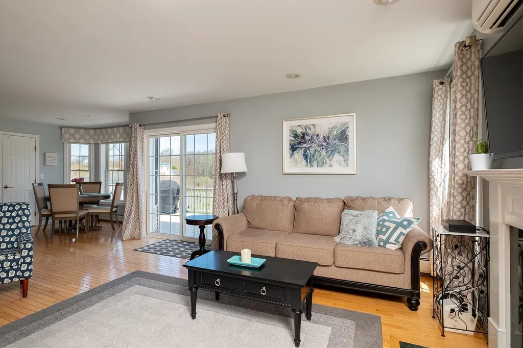 5 Stephen Drive Stratham NH 03885
