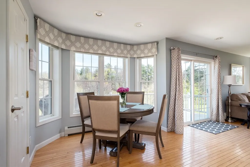 5 Stephen Drive Stratham NH 03885