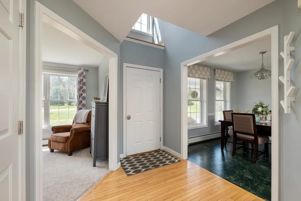 5 Stephen Drive Stratham NH 03885