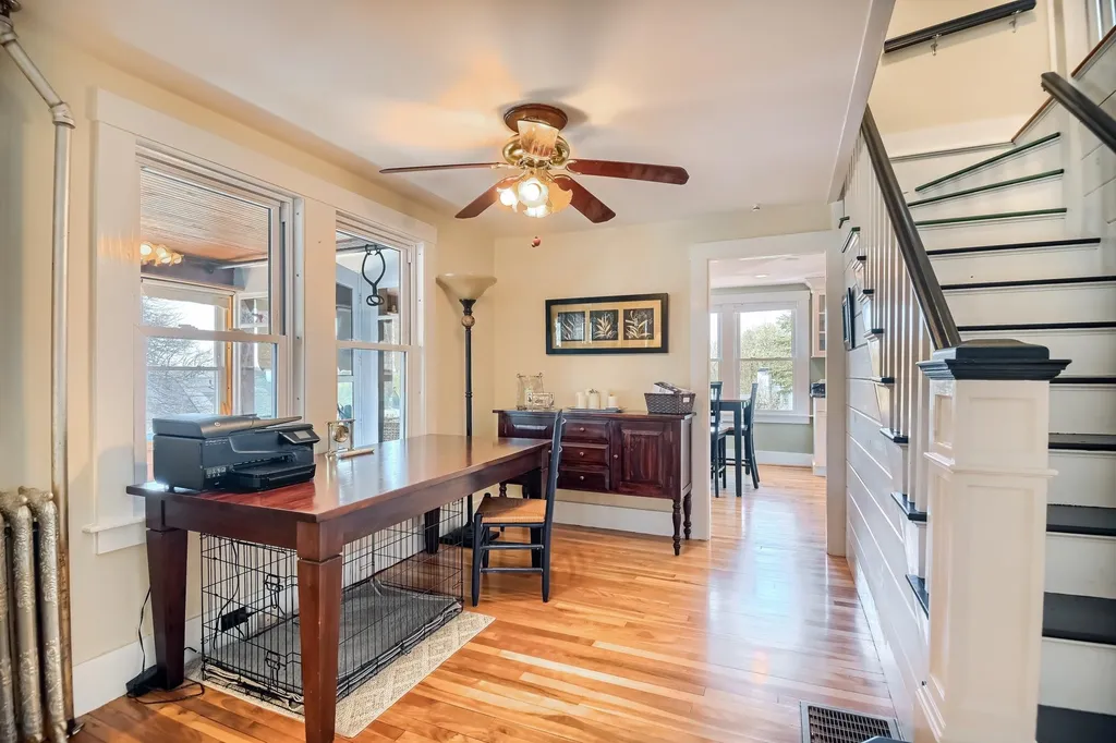 42 Pleasant Street Wolfeboro NH 03894