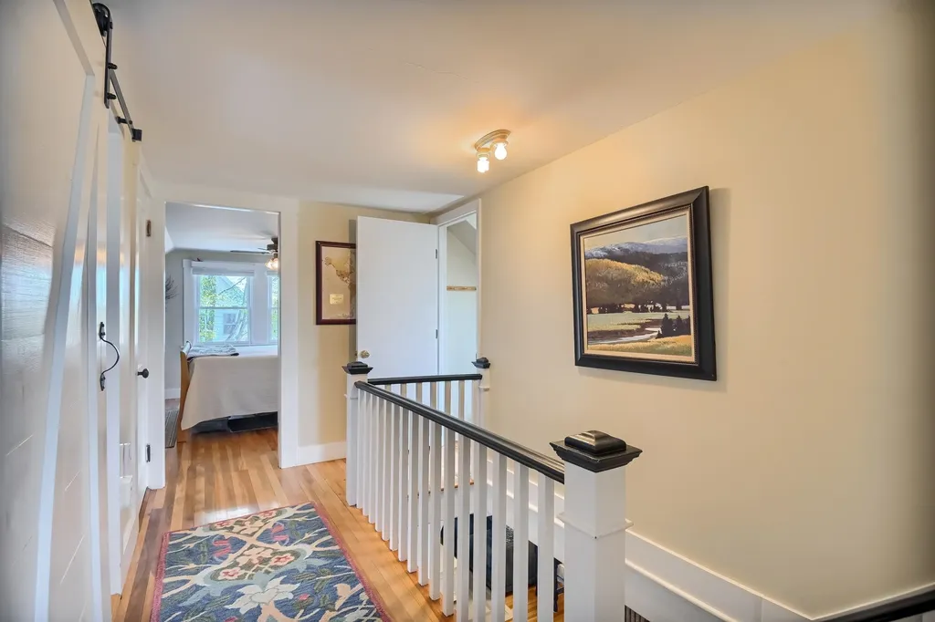 42 Pleasant Street Wolfeboro NH 03894