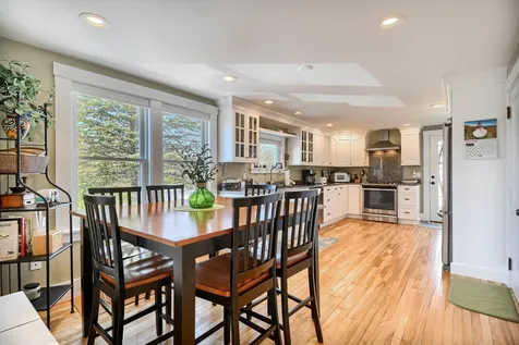 42 Pleasant Street Wolfeboro NH 03894