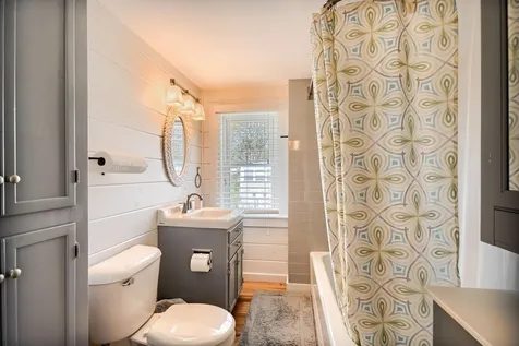 42 Pleasant Street Wolfeboro NH 03894