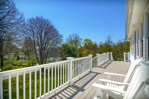 42 Pleasant Street Wolfeboro NH 03894