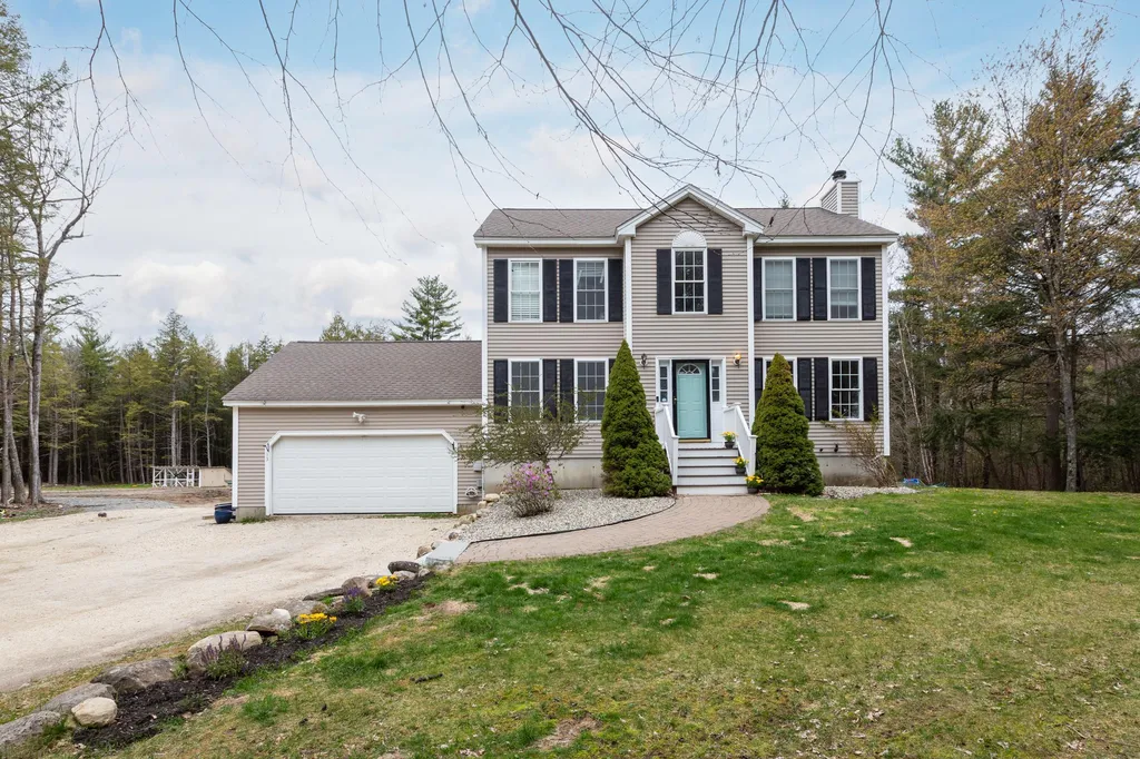 13 Old Candia Road Deerfield NH 03037