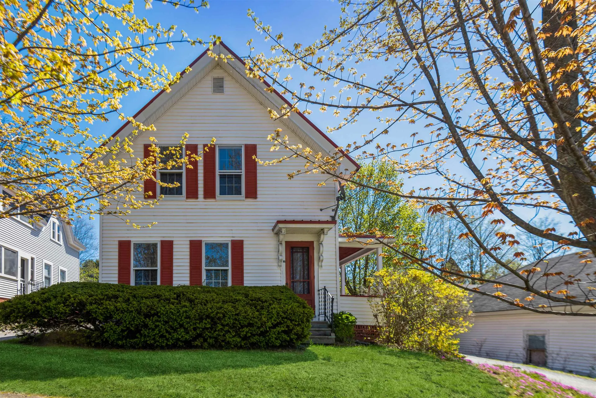 11 Pearl Street Franklin NH 03235