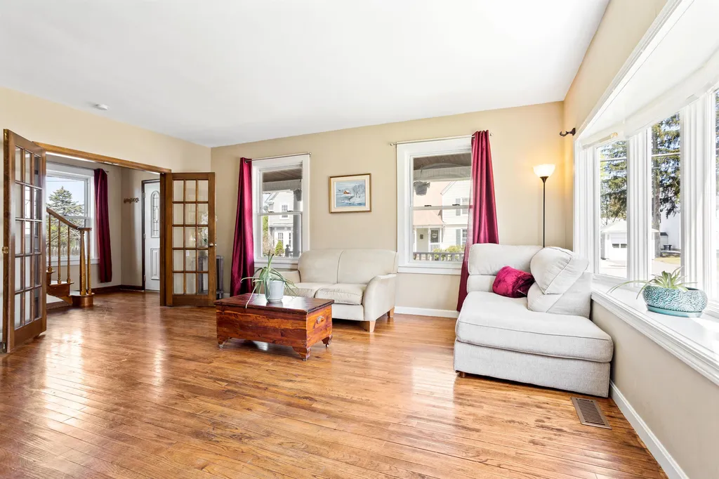 2 Stevens Street Nashua NH 03060