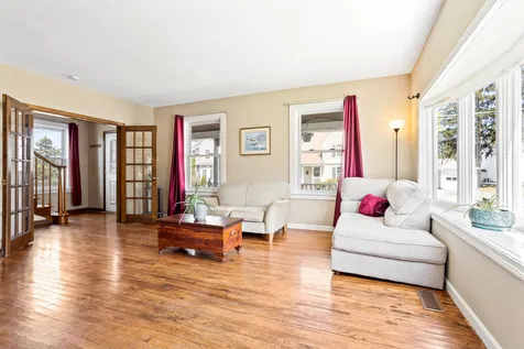 2 Stevens Street Nashua NH 03060