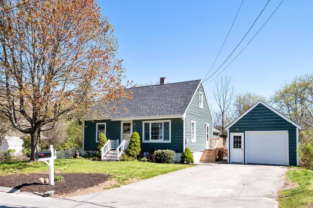49 Applevale Drive Dover NH 03820