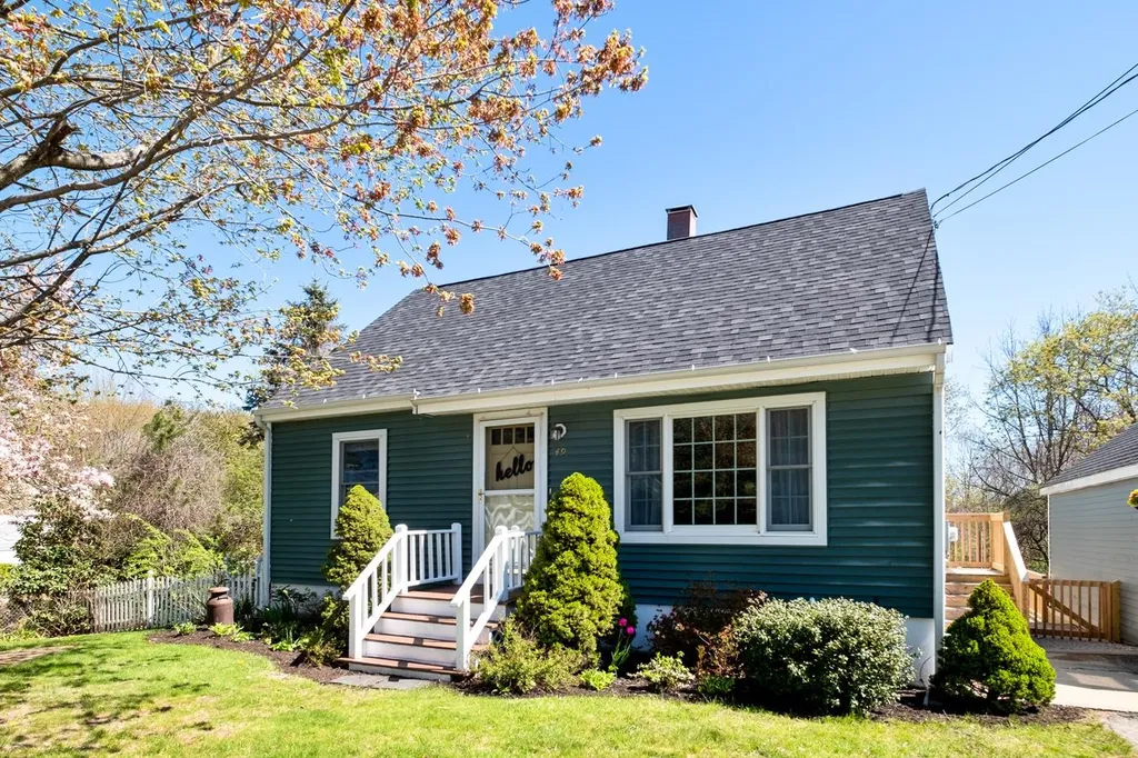 49 Applevale Drive Dover NH 03820