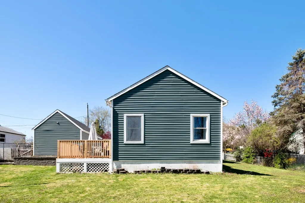 49 Applevale Drive Dover NH 03820