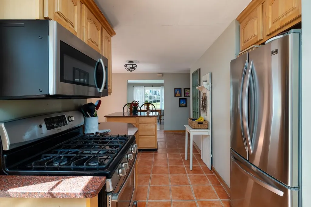 49 Applevale Drive Dover NH 03820