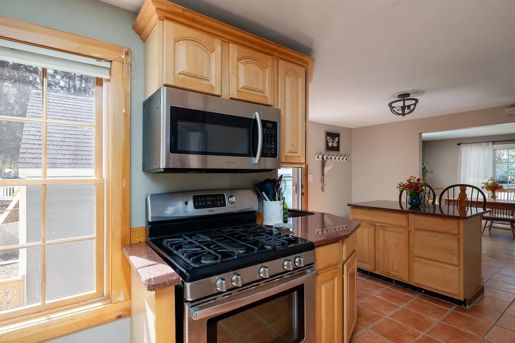 49 Applevale Drive Dover NH 03820