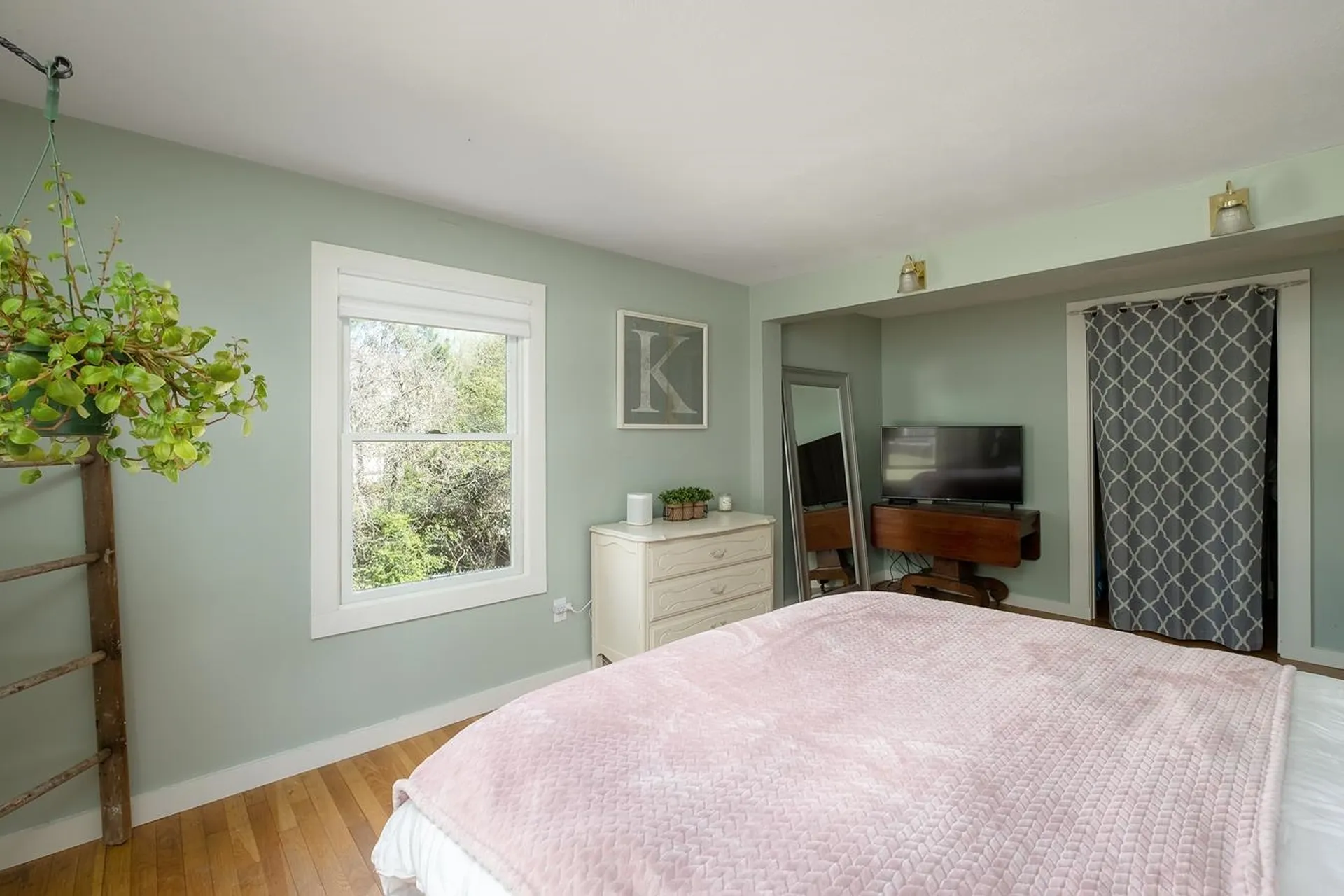 49 Applevale Drive Dover NH 03820