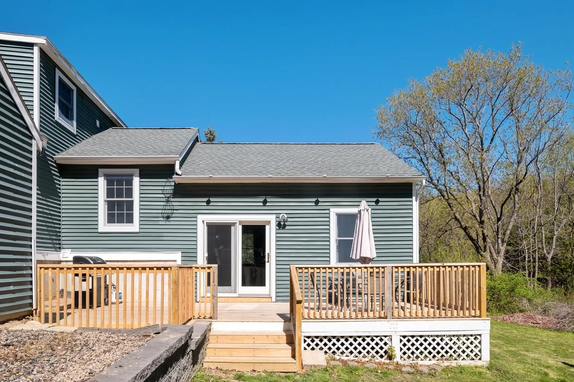 49 Applevale Drive Dover NH 03820