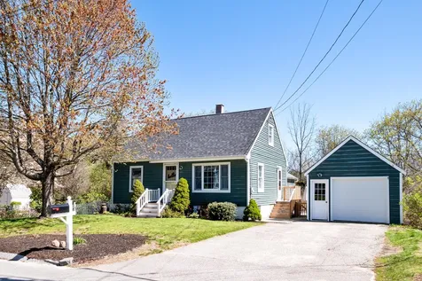 49 Applevale Drive Dover NH 03820