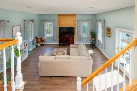 49 Applevale Drive Dover NH 03820