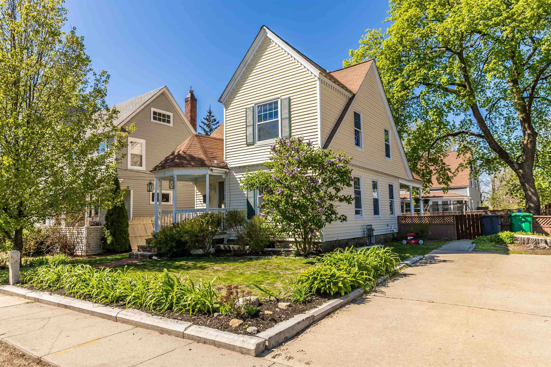 3 Stevens Street Nashua NH 03060